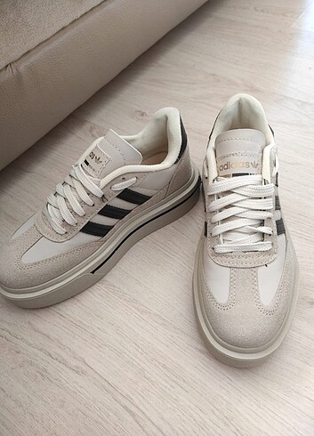Adidas ayakkabı