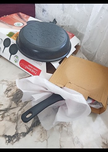 Diğer ThermoAD 20-26 cm Siyah Granit Tava Seti