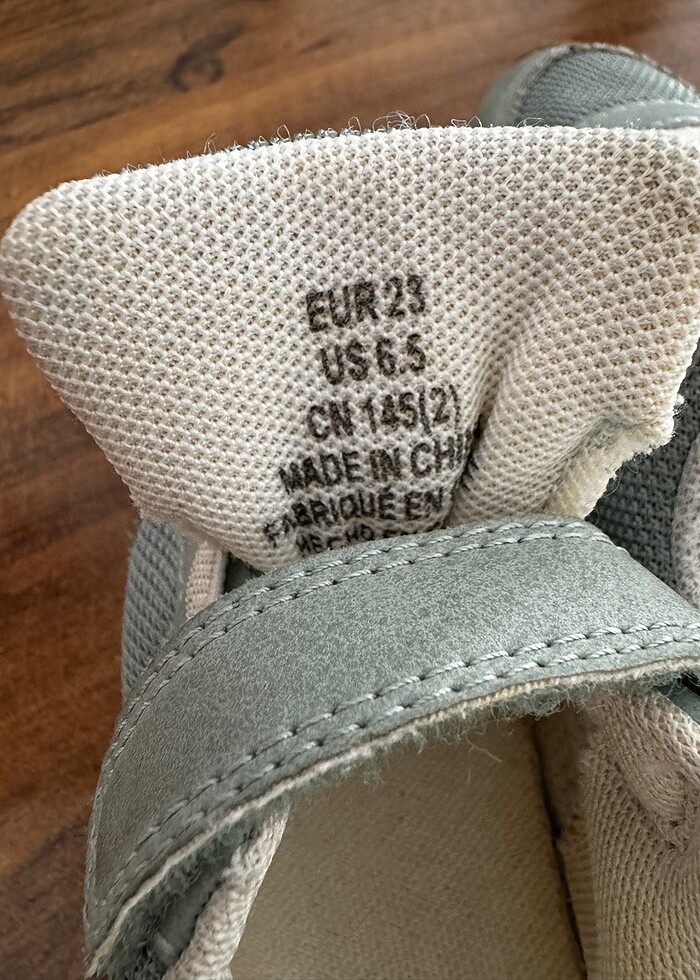 H&M çocuk spor ayakkabı 23 numara - Görsel 3