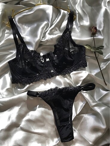Diğer Black lily bralet takımı