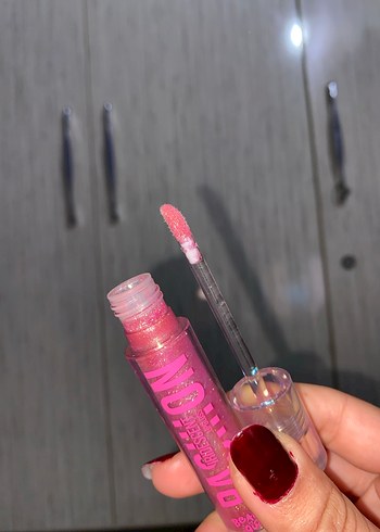 Parlak Pembe Dudak Parlatıcısı - Görsel 3