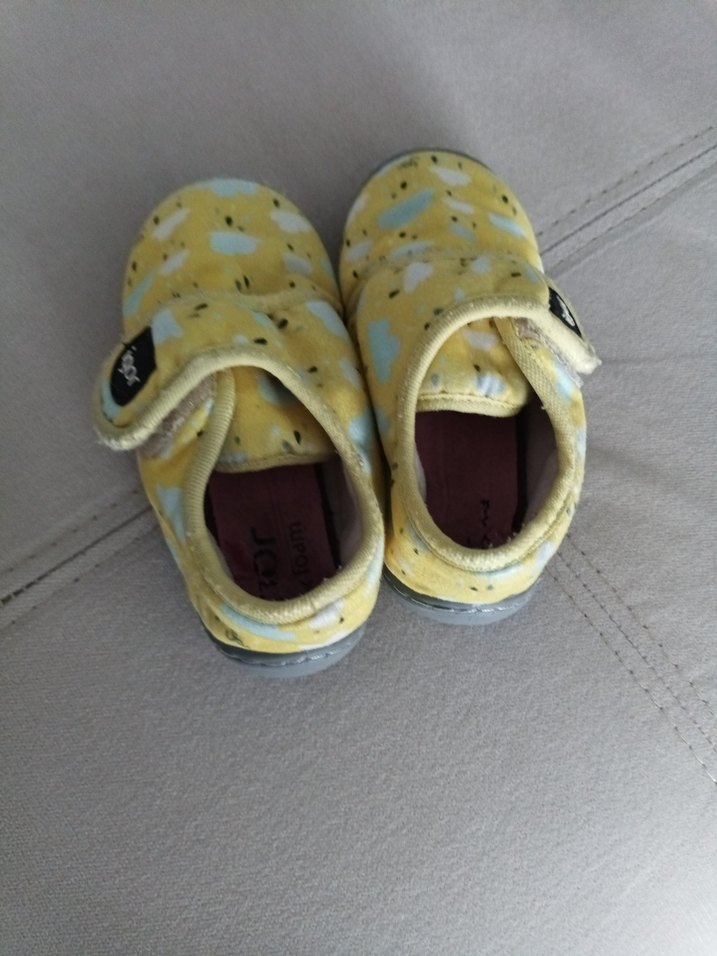 Kız Çocuk Sarı Bağcıksız Sıcak Ev Terliği - Görsel 4