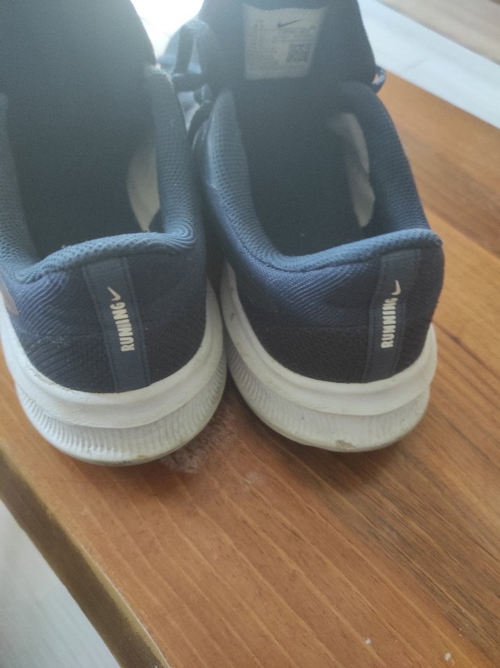 Erkek Lacivert Spor Ayakkabı örjial Nike 42 numara deforme yok - Görsel 3