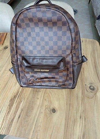 Sırt çantası Louis Vuitton replika 
