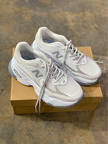 newbalance sporayakkabı moda trend yeni