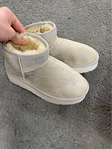 ugg kalıntaban bot moda trend yenisezon