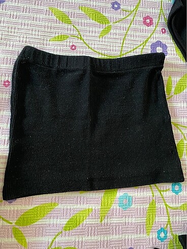 Diğer Siyah Crop