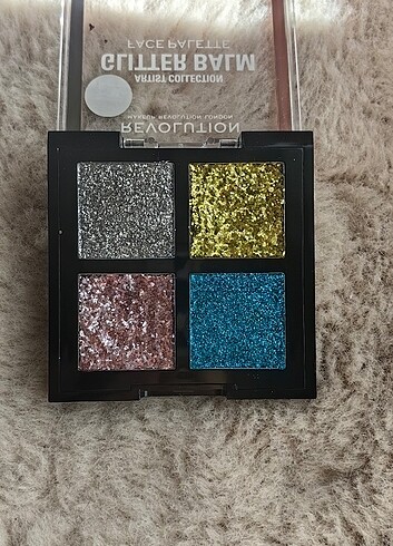 Revolution glitter yuz paleti