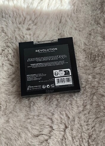  Beden Revolution glitter yuz paleti