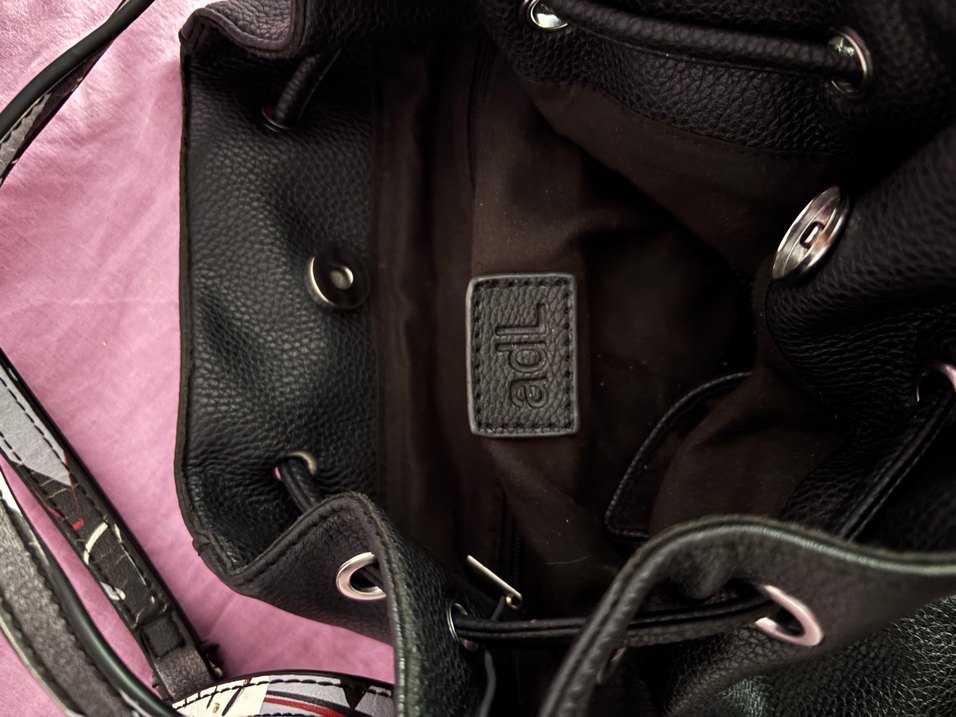 adl siyah kol çantası - Görsel 2