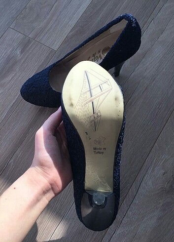 Nine West Dantelli Topuklu Ayakkabı