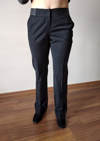 kadın  Ofis Pantolonu networg  marka .az giyilmis ütü ister - Görsel 4