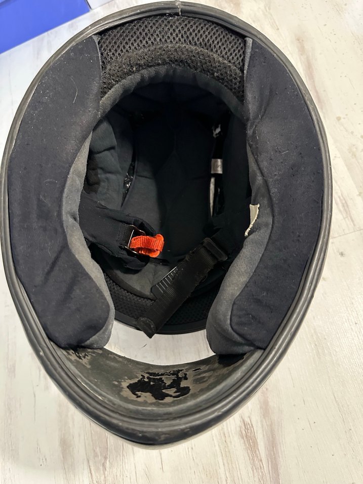 Parlak Siyah Biker Motosiklet Kaskı - Görsel 2