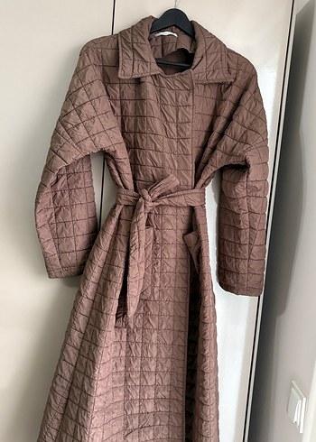 Kemerli Uzun Kadın kapitone Kaban - Görsel 3