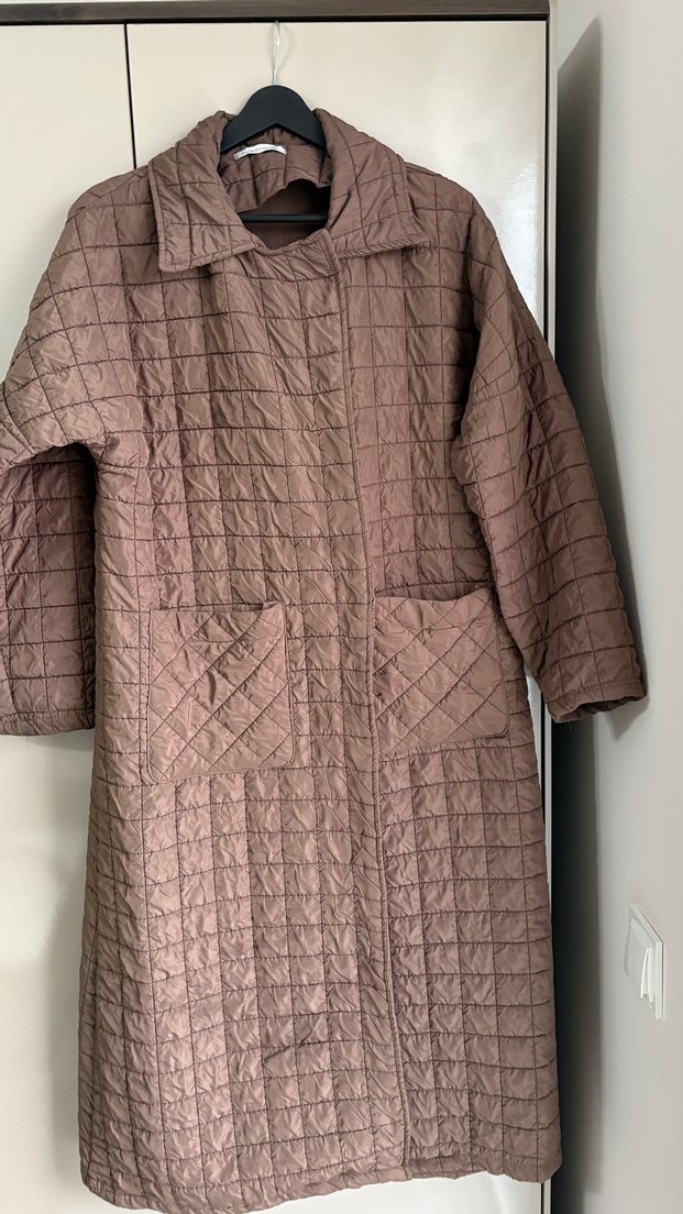 Kemerli Uzun Kadın kapitone Kaban - Görsel 4