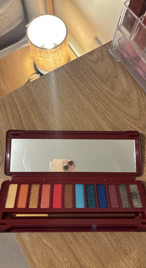 LYKD Scarlet Luster Göz Farı Paleti - Görsel 2