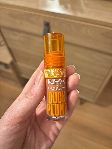 Nyx Duck Plump
