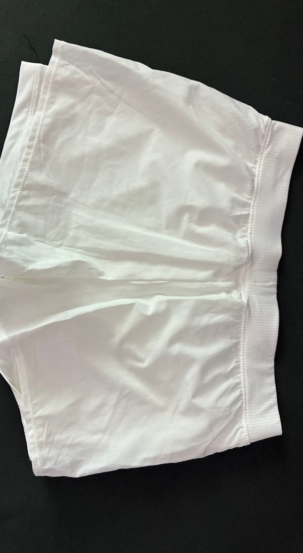 Beyaz Nike Mini Spor Şort - Görsel 3