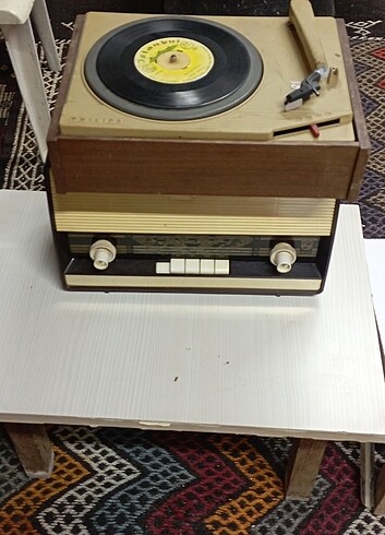 Philips Antika Philips radyo ve plak çalar 