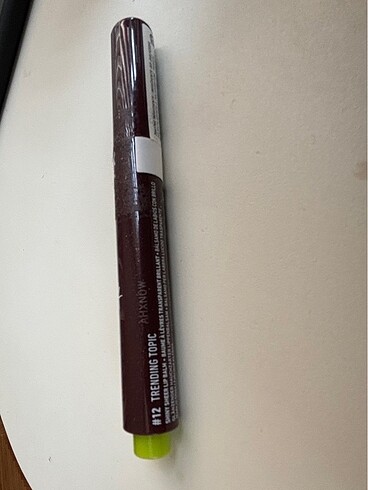 Beden bordo Renk Nyx slick click dudak balmı - trending topic