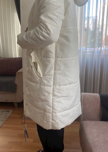Beyaz Uzun Kışlık Mont Kapüşonlu - Görsel 9