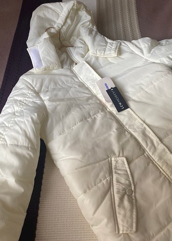 Beyaz Uzun Kışlık Mont Kapüşonlu - Görsel 2