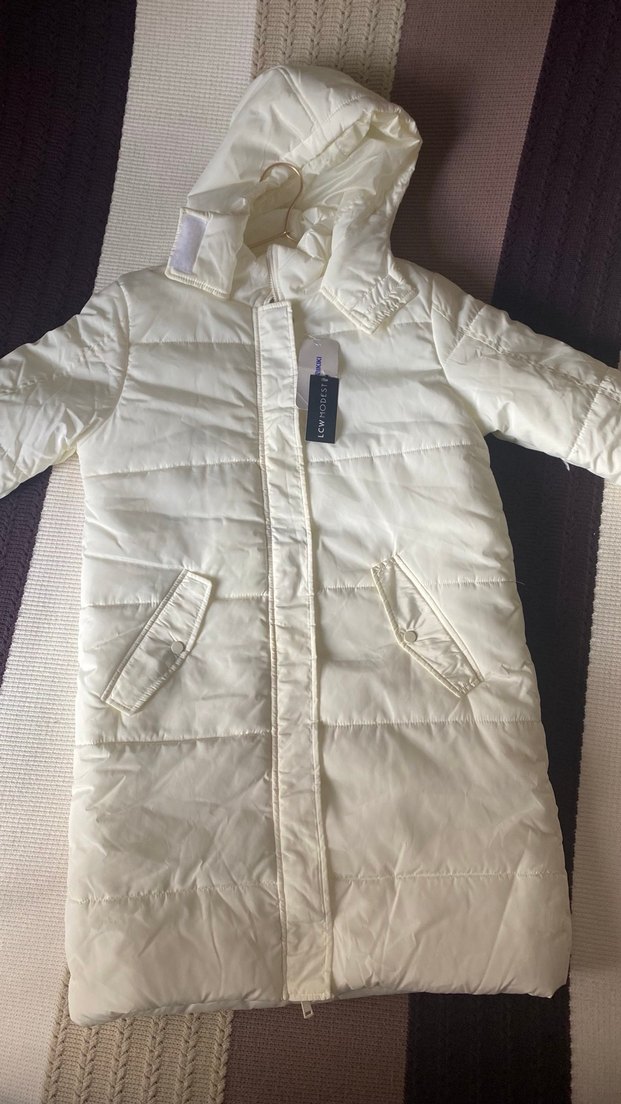 Beyaz Uzun Kışlık Mont Kapüşonlu - Görsel 5