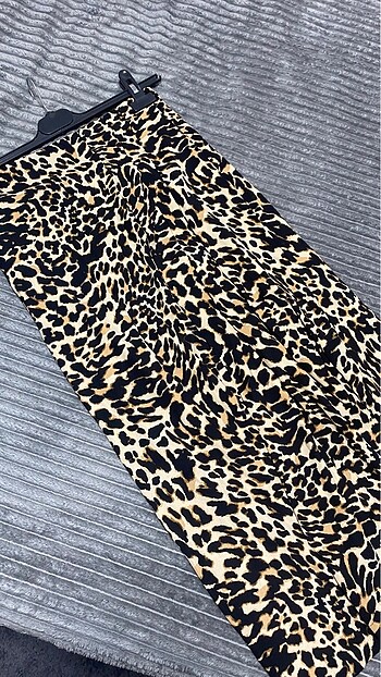 Zara leopar etek
