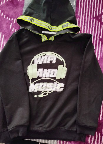 Yeşil Gri Kulaklık Desenli Siyah siwith - Görsel 2