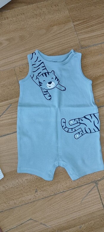 3 Ay Beden C&A bebek tulumu