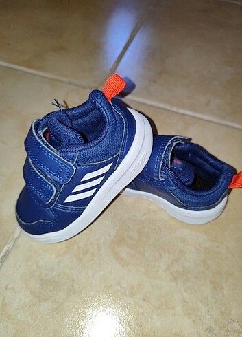 19 Beden lacivert Renk Adidas bebek ayakkabısı 