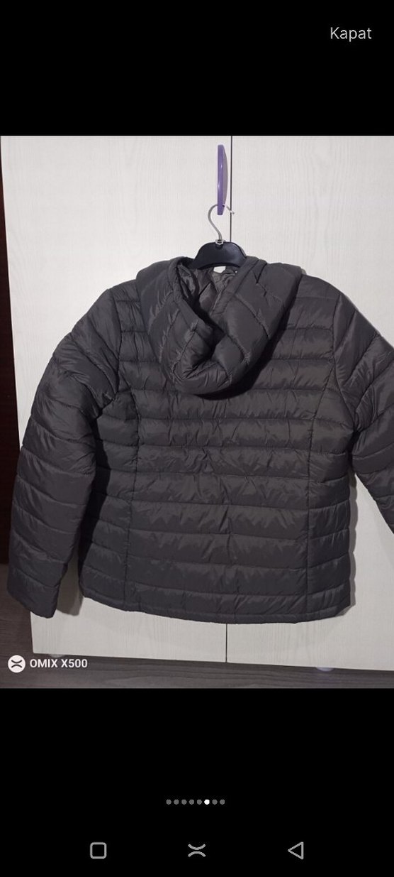 Siyah Kapüşonlu Şişme Mont — görsel 5/7