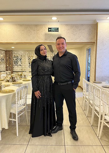 Uzun Siyah Gotik Yüksek Yakalı tesettür abiye