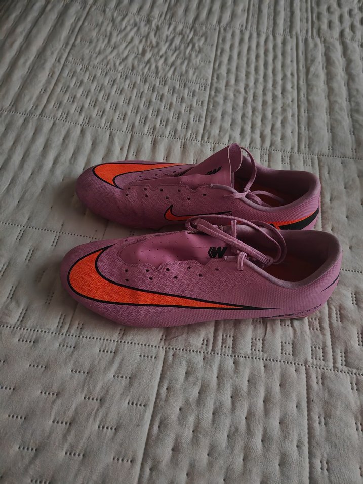 Nike erkek coklu çim zemin krampon 44 numara - Görsel 2