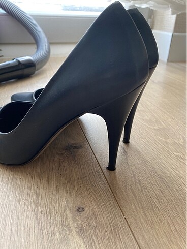 36 Beden Stiletto