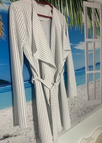 Çizgili Beyaz Uzun Ceket - Görsel 4