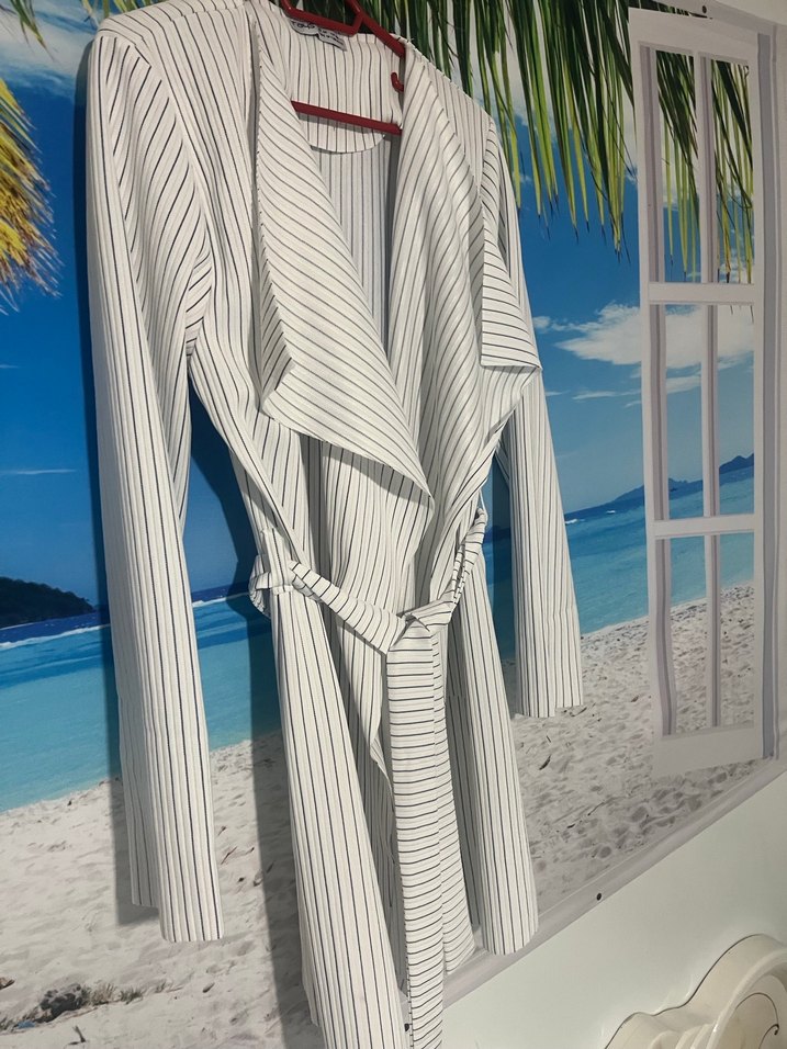 Çizgili Beyaz Uzun Ceket - Görsel 4