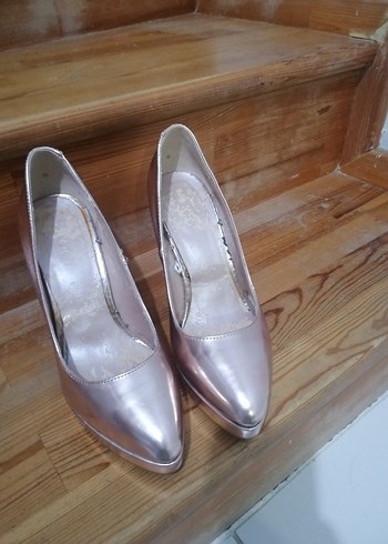 Parlak Stiletto Kadın Ayakkabı