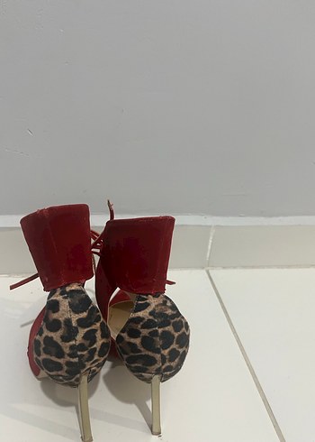 Klasik Kırmızı Süet Stiletto Topuklu Ayakkabı - Görsel 3