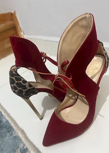 Klasik Kırmızı Süet Stiletto Topuklu Ayakkabı - Görsel 9