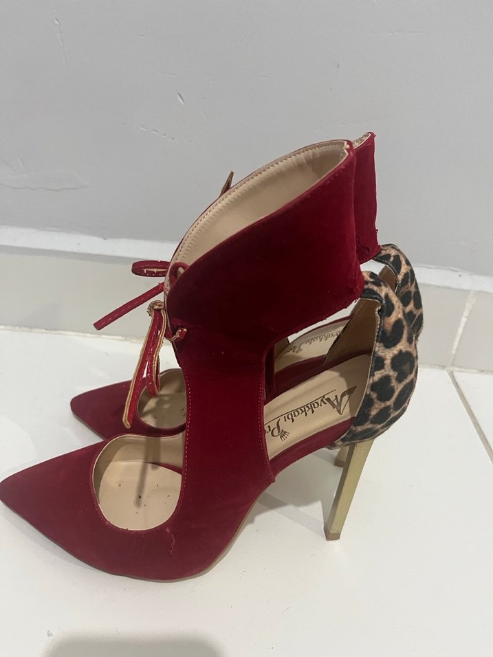 Klasik Kırmızı Süet Stiletto Topuklu Ayakkabı - Görsel 2