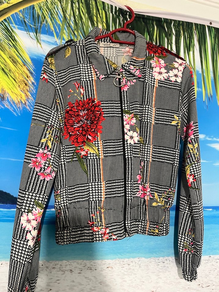 Çiçekli Desenli Kadın Mini Ceket - Görsel 2