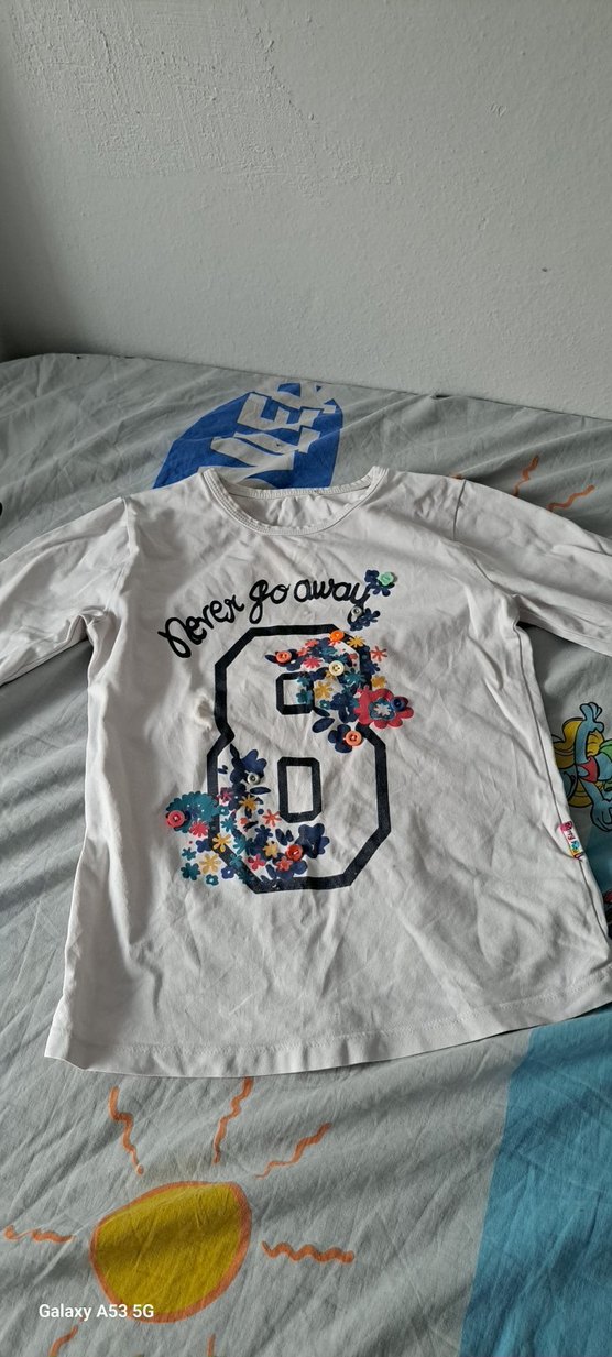 Çiçek Baskılı Beyaz Uzun Kollu Kız Tişörtü - Görsel 2