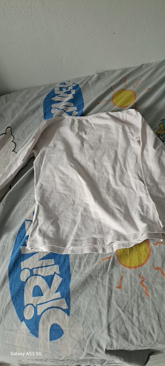 Çiçek Baskılı Beyaz Uzun Kollu Kız Tişörtü - Görsel 3