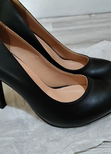 36 Beden siyah Renk Polaris Marka Topuklu Ayakkabı 