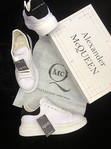 Alexander McQueen Alexander McQUUEN