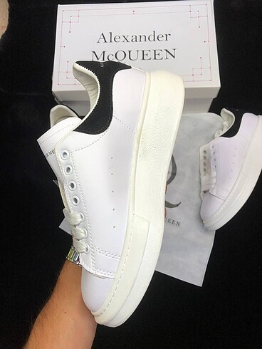 40 Beden beyaz Renk Alexander McQUUEN