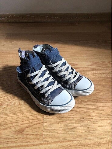 Çocuk converse