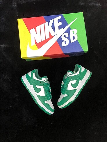Nike Dunk Low Yeşil