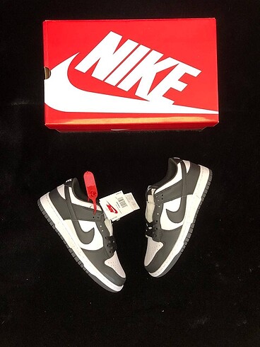Nike Dunk Low Panda